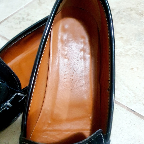 Salvatore Ferragamo flat shoes 6.5 - Picture 3 of 6
